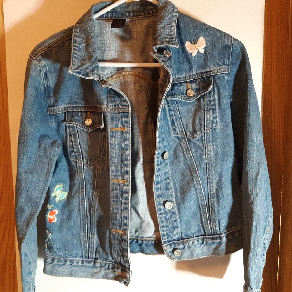 Gap Kids Jean Jacket with Embroidery Details